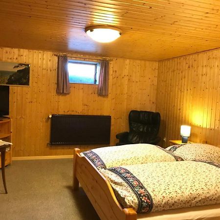 Schoenes Kellerzimmer Mit Bad Lejlighed Mittelangeln Eksteriør billede