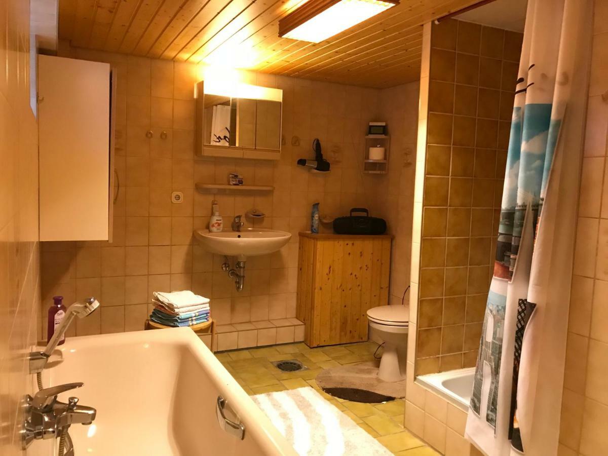 Schoenes Kellerzimmer Mit Bad Lejlighed Mittelangeln Eksteriør billede