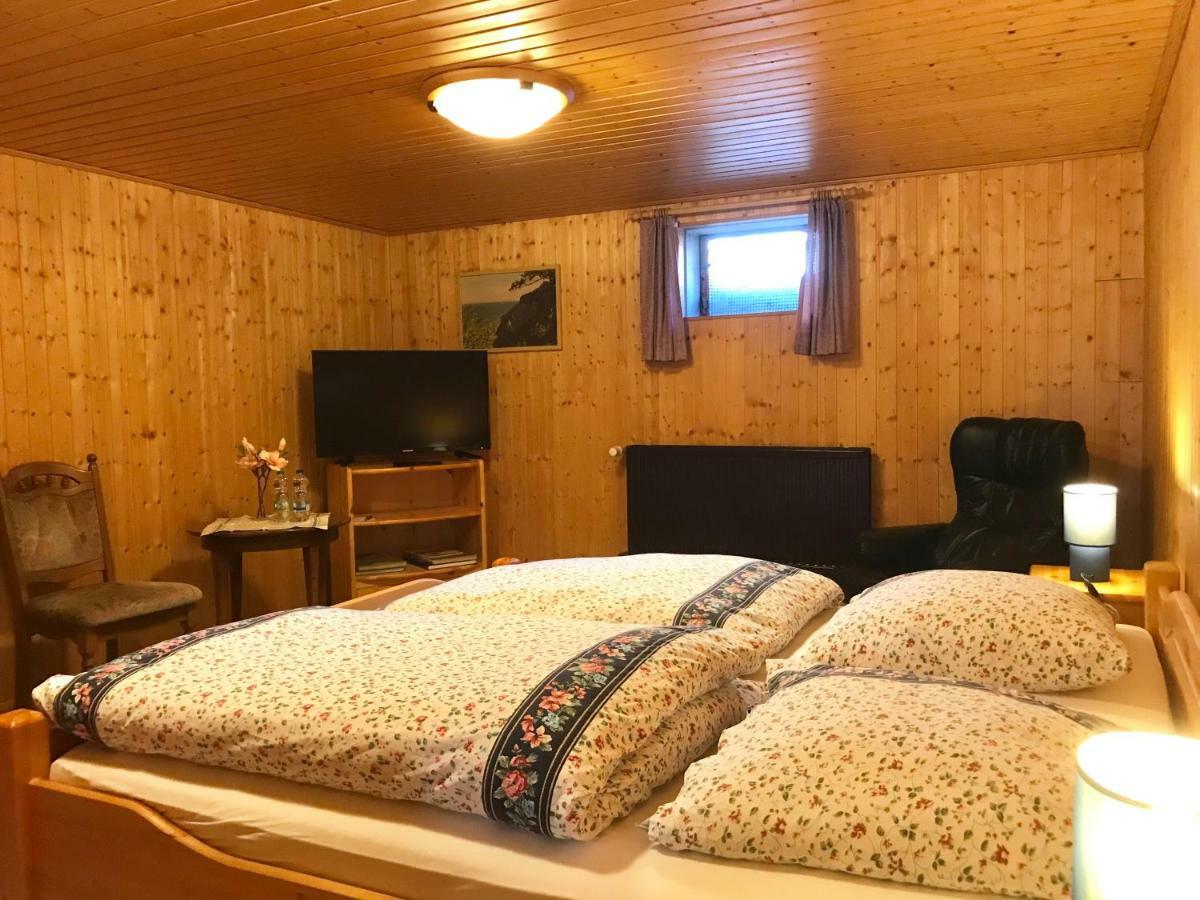 Schoenes Kellerzimmer Mit Bad Lejlighed Mittelangeln Eksteriør billede